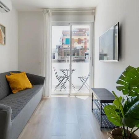 Apartment Close To The Beach Sant Adrià de Besòs Extérieur photo