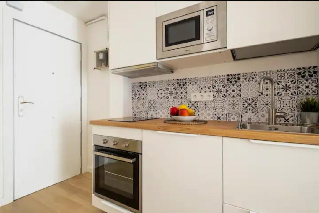 Apartment Close To The Beach Sant Adrià de Besòs Extérieur photo